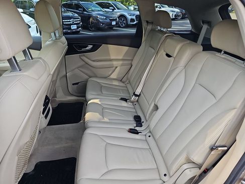 Used 2019 Audi Q7 3.0T Premium Plus w/ Premium Plus Package AWD/4WD image 27