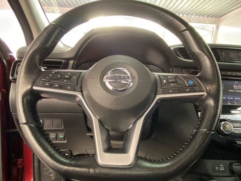 Used 2020 Nissan Rogue Sport SL image 33