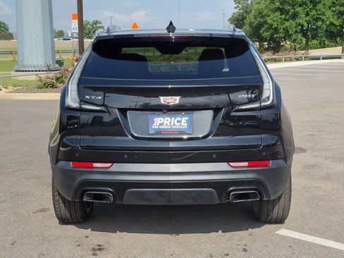 Used 2019 Cadillac XT4 Sport w/ Cold Weather Package FWD image 6