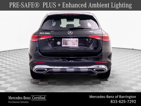 Used 2023 Mercedes-Benz GLC 300 4MATIC image 4