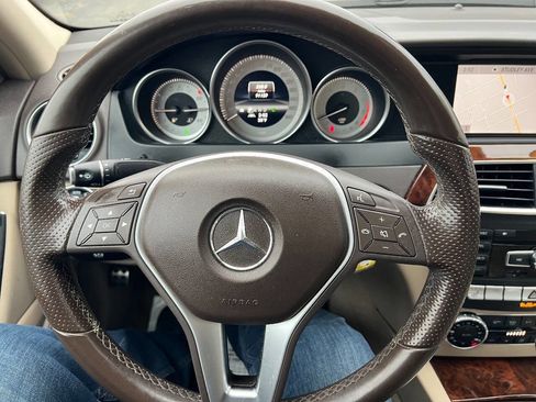 Used 2013 Mercedes-Benz C 300 4MATIC Sedan image 25