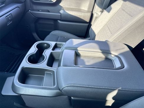 Used 2022 Chevrolet Silverado 1500 Custom image 21
