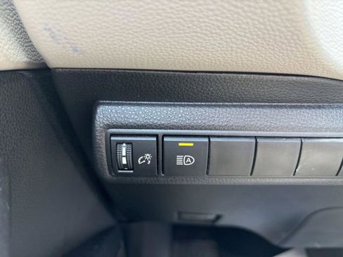 Used 2024 Toyota Corolla LE FWD image 19