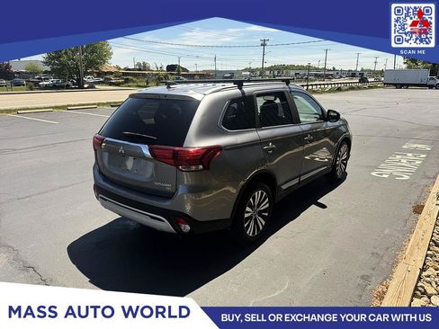 Used 2019 Mitsubishi Outlander SEL AWD/4WD image 3