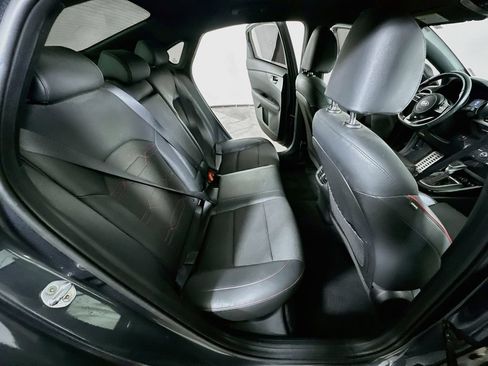 Used 2021 Kia Forte GT FWD image 11