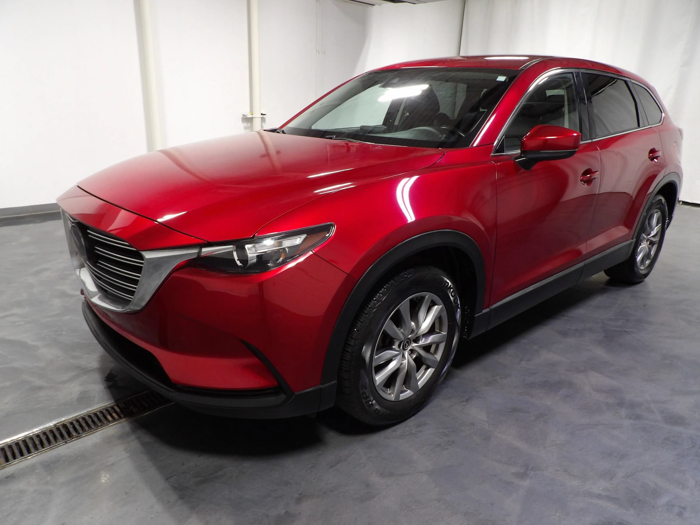 Used 2018 MAZDA CX-9 Touring AWD/4WD image 3