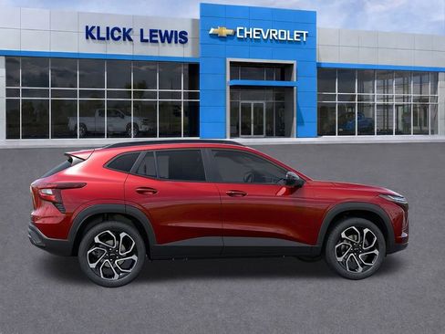 New 2026 Chevrolet Trax RS image 5