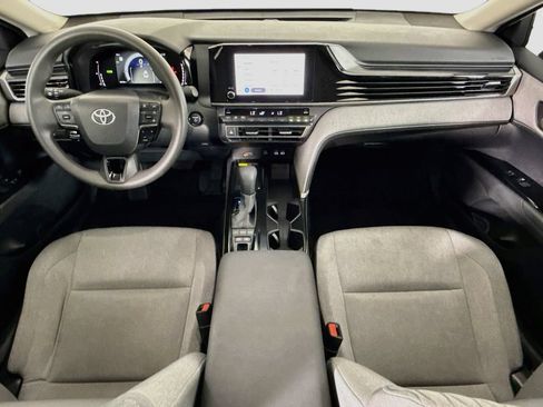Used 2025 Toyota Camry LE w/ Convenience Package FWD image 13