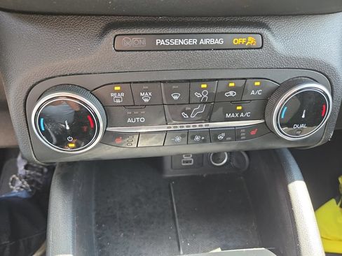 Used 2024 Ford Escape ST-Line AWD/4WD image 31