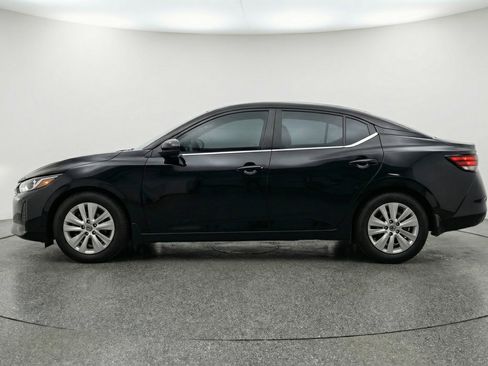 Used 2025 Nissan Sentra S FWD image 5