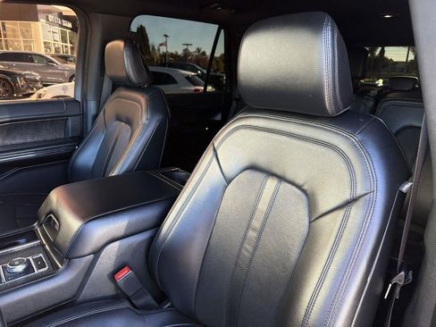 Used 2021 Ford Expedition Limited image 22
