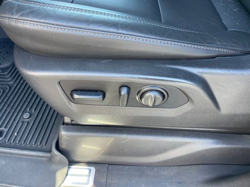 Used 2020 Chevrolet Silverado 1500 RST w/ All-Star Edition image 9