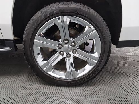 Used 2019 GMC Yukon XL SLT image 37