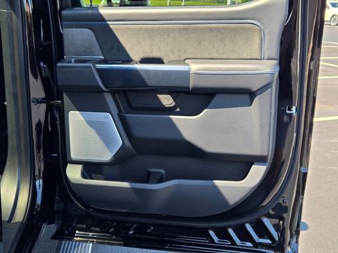 New 2025 Ford F250 Platinum image 10