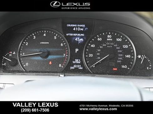 Used 2015 Lexus LS 460 w/ Comfort Package RWD image 11