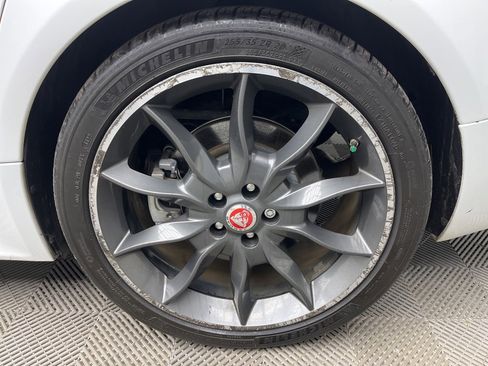 Used 2015 Jaguar XF Sport image 5