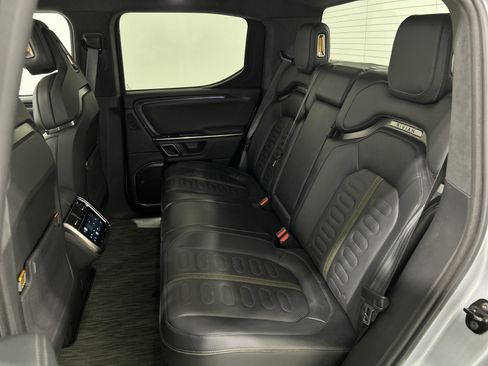Used 2024 Rivian R1T Adventure AWD/4WD image 21