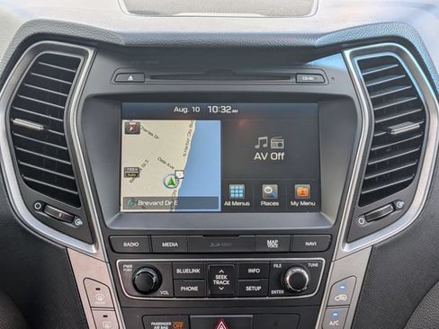 Used 2018 Hyundai Santa Fe Sport FWD image 19