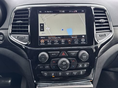 Certified 2022 Jeep Grand Cherokee Laredo X image 12