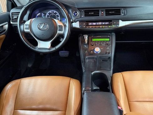 Used 2013 Lexus CT 200h w/ Seat Comfort Pkg FWD image 12