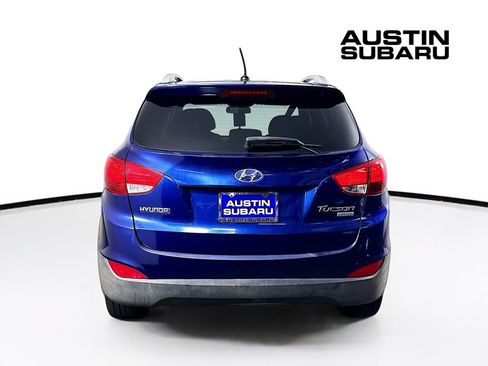 Used 2010 Hyundai Tucson Limited FWD image 6