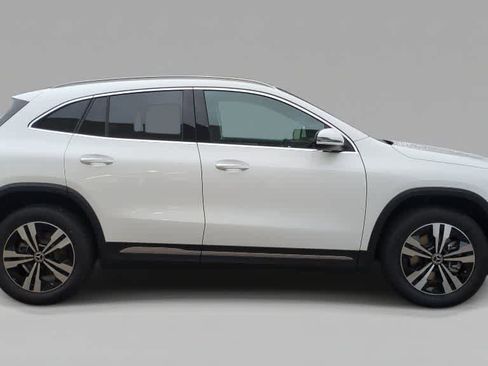 Used 2026 Mercedes-Benz GLA 250 4MATIC image 9