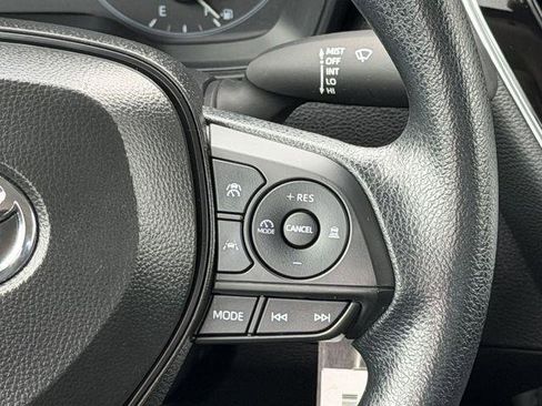 Certified 2025 Toyota Corolla LE image 15