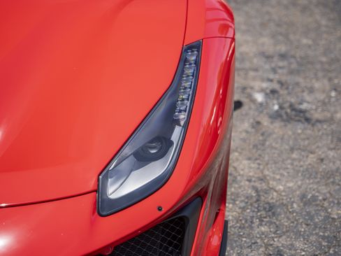 Used 2019 Ferrari 488 Pista Coupe RWD image 20