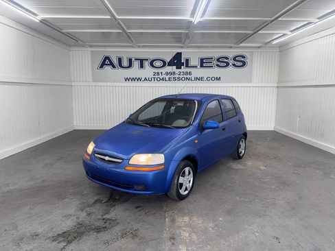 Used 2004 Chevrolet Aveo Hatchback image 1