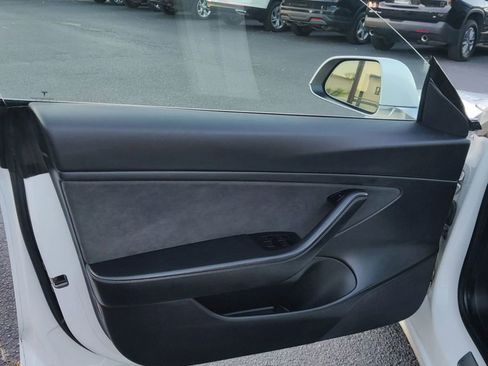 Used 2020 Tesla Model 3 Long Range image 16