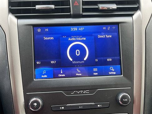 Used 2020 Ford Fusion SE image 14