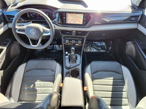 Used 2022 Volkswagen Taos SEL image 10