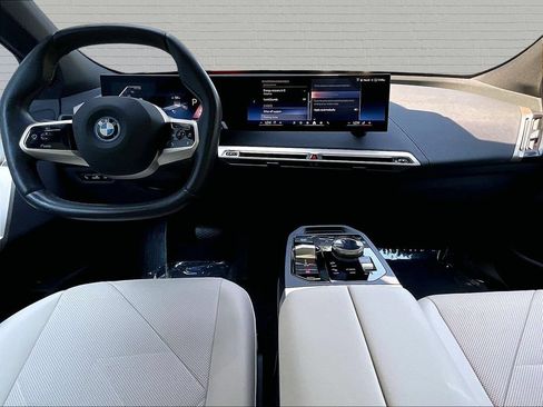 Used 2024 BMW iX xDrive50 AWD/4WD image 7