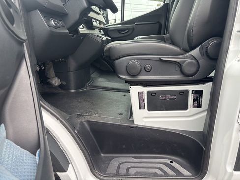 Used 2022 Mercedes-Benz Sprinter 3500 image 15