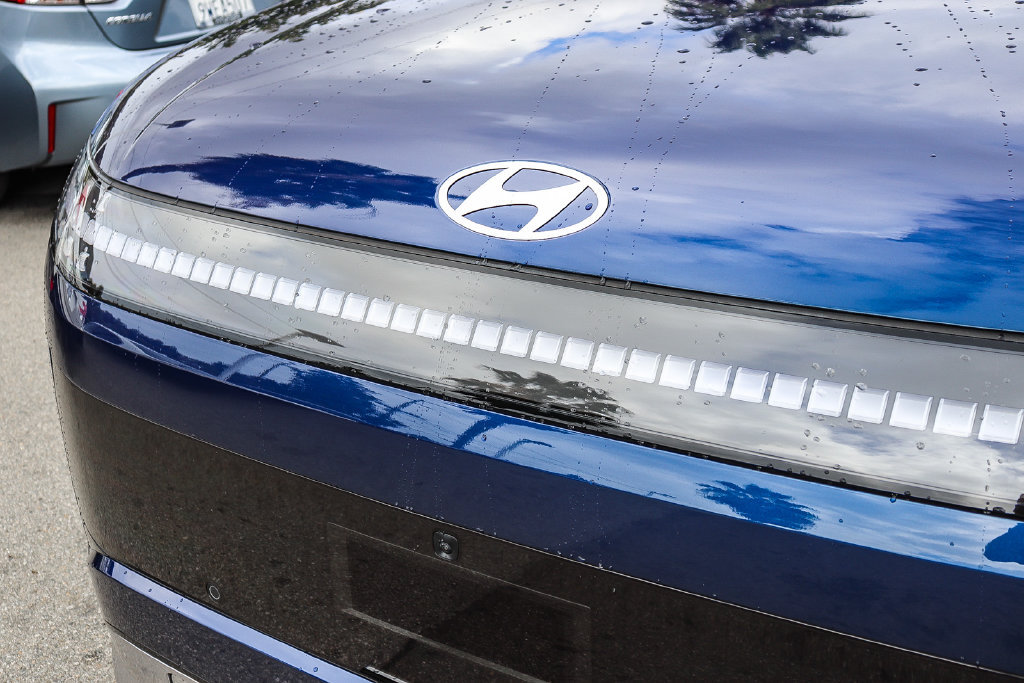 Used 2026 Hyundai Ioniq 9 SEL AWD/4WD image 4