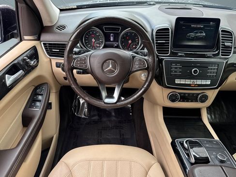 Used 2018 Mercedes-Benz GLE 350 4MATIC image 30