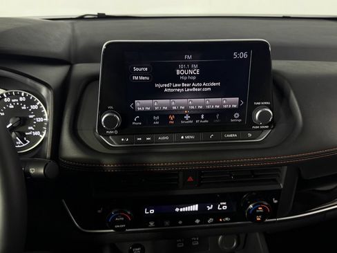 Used 2026 Nissan Rogue SV AWD/4WD image 18