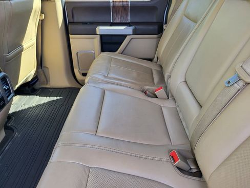 Used 2019 Ford F150 Lariat w/ Equipment Group 502A Luxury AWD/4WD image 22