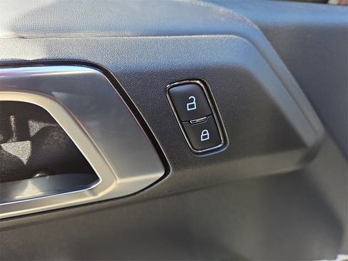 Used 2025 Ford Bronco Raptor image 19