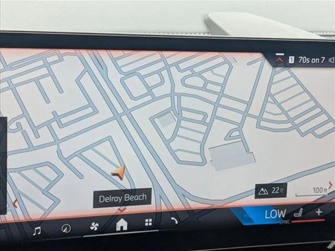 Used 2026 BMW X5 xDrive40i w/ M Sport Package AWD/4WD image 13