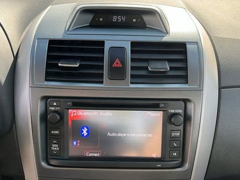 Used 2013 Toyota Corolla S image 11