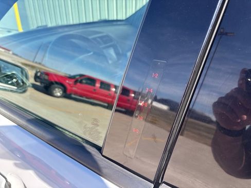 Used 2019 Ford Explorer XLT w/ Equipment Group 201A image 10