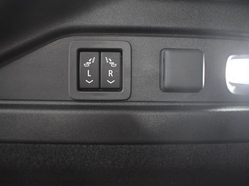 Certified 2024 Cadillac Lyriq Sport w/ Nappa Leather Package AWD/4WD image 29