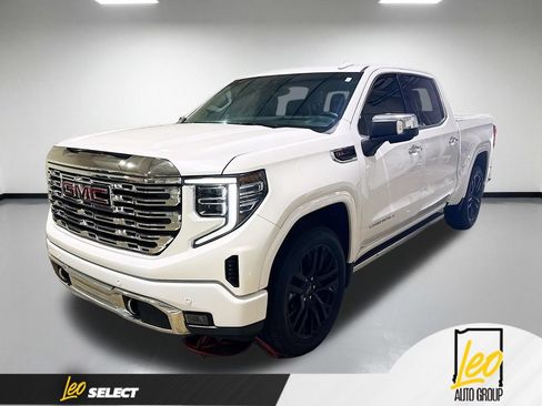 Used 2024 GMC Sierra 1500 Denali AWD/4WD image 1