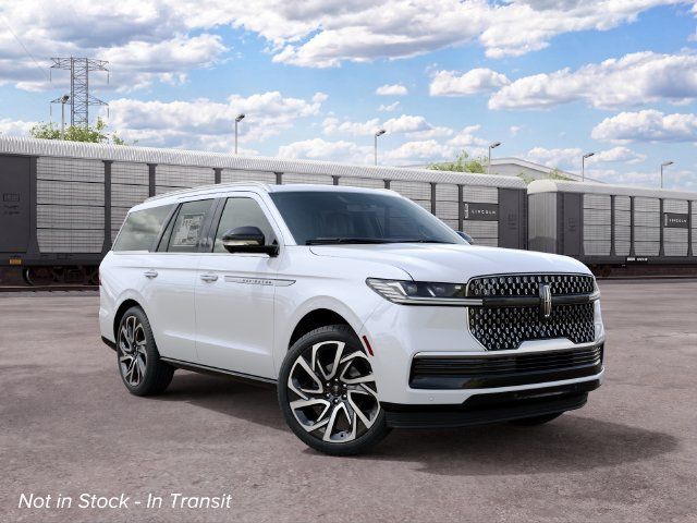 New 2027 Lincoln Navigator Reserve AWD/4WD image 4