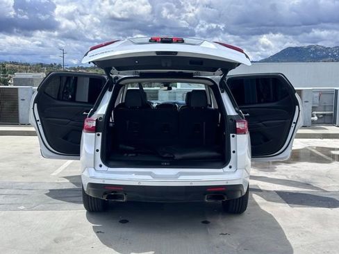 Used 2020 Chevrolet Traverse Premier w/ LPO, Floor Liner Package FWD image 28