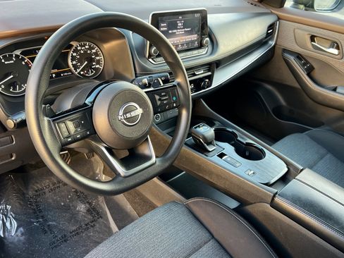 Certified 2023 Nissan Rogue SV image 10