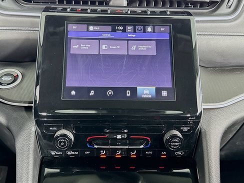 Used 2023 Jeep Grand Cherokee L Laredo AWD/4WD image 13