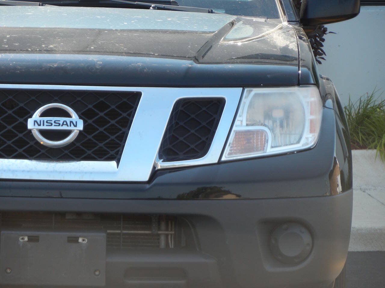 Used 2013 Nissan Frontier S RWD image 9