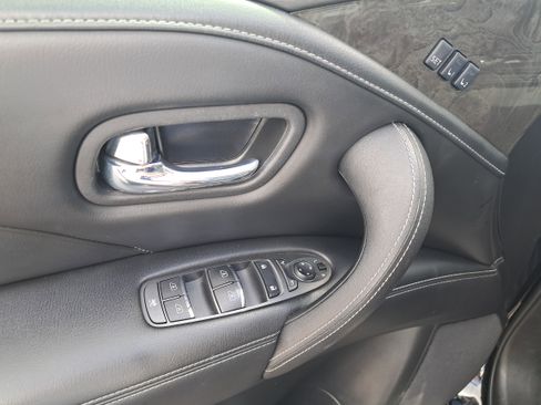 Used 2021 INFINITI QX80 Luxe image 13